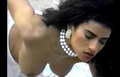 Adrian maya anal