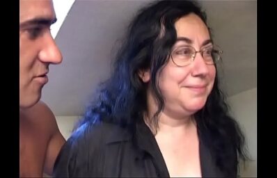 Corno leva esposa
