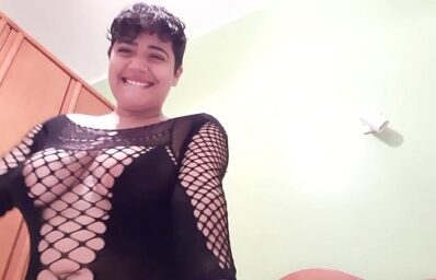 Tati zaqui rebolando